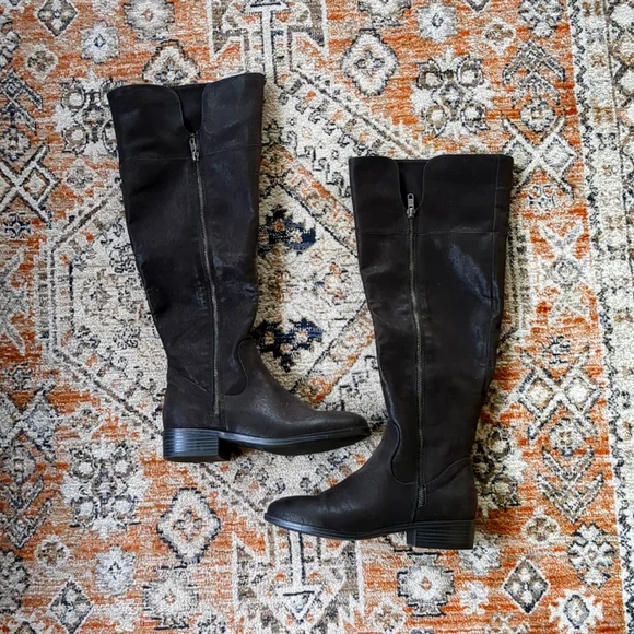 MIA Tall Boots - Picture 2 of 3